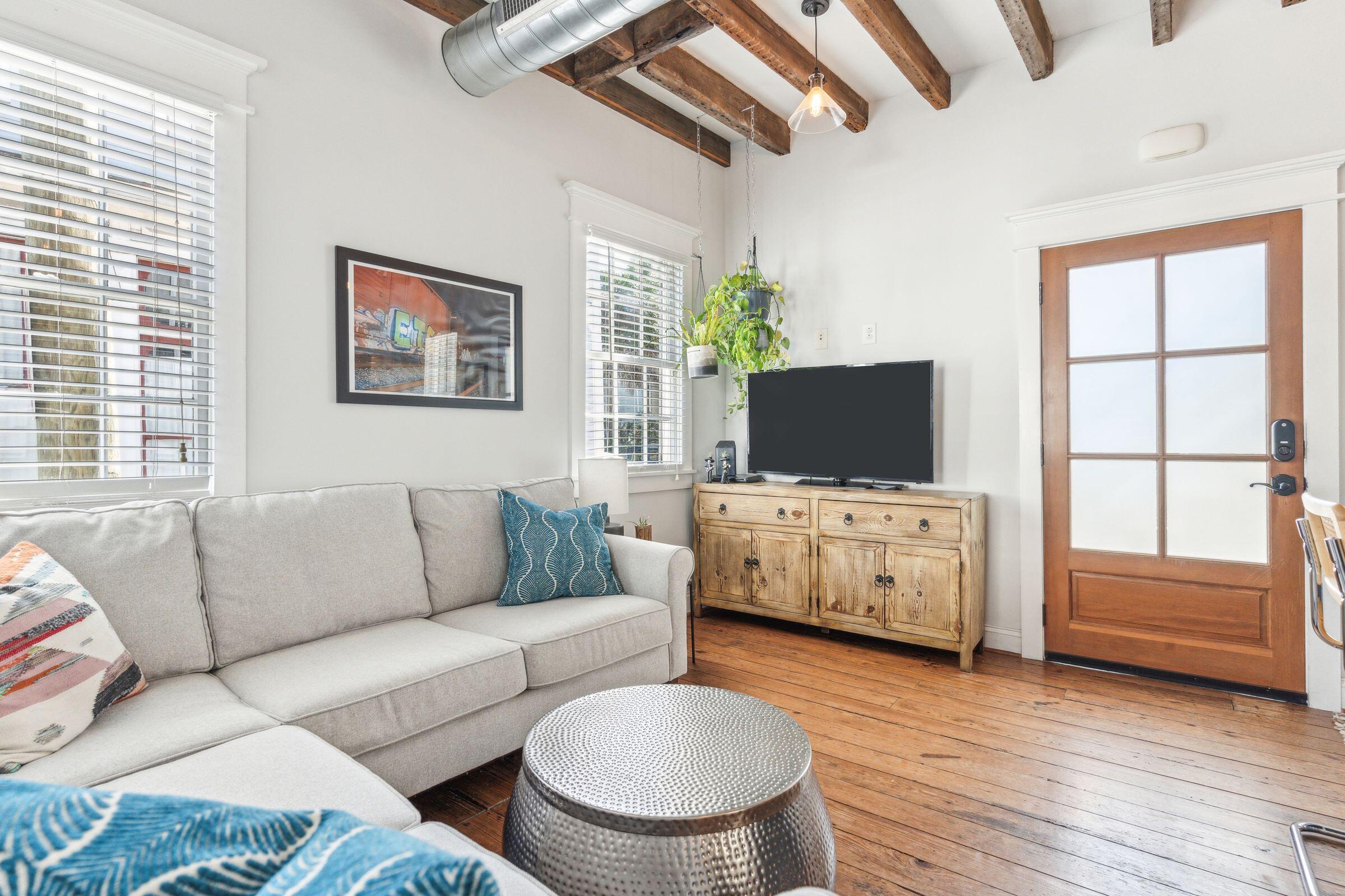 29 Sires Street, Unit A Charleston, SC 29403 - Photo 18 of 47 29SiresSt-KeenEyeMarketing-018