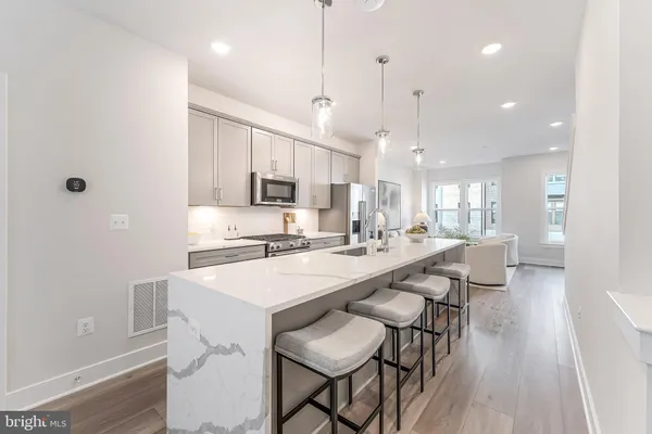 $4,500 | 12742 Verdant Way, Reston, VA 20191