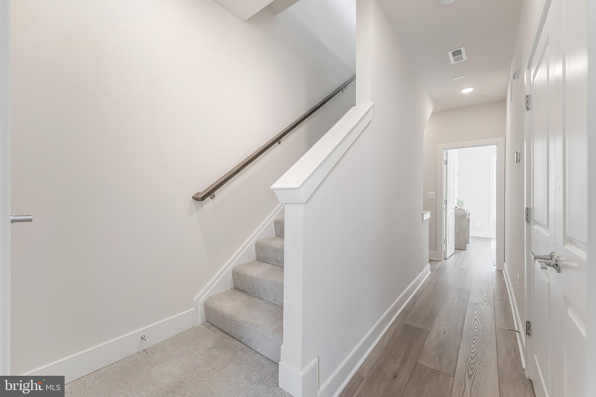 12742 Verdant Way Reston, VA 20191 - Photo 24 of 68