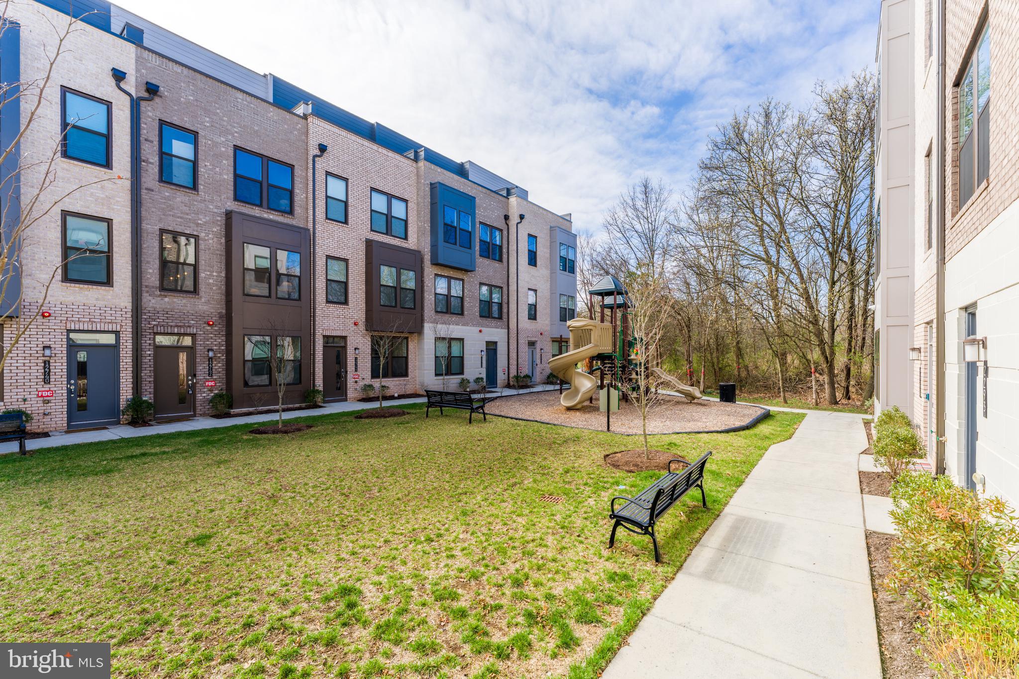 12742 Verdant Way Reston, VA 20191 - Photo 53 of 68