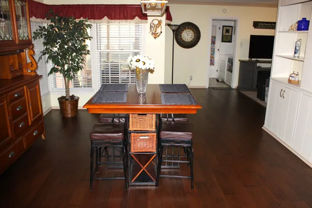 $199,000 | 304 South Washington S Wa 67042, El Dorado, KS 67042