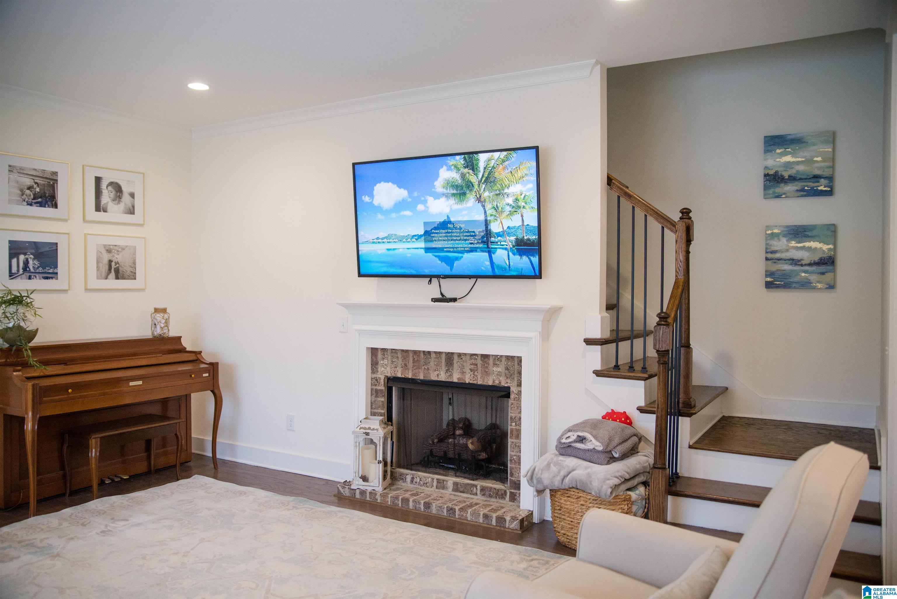 2724 Village Lane Birmingham, AL 35211 - Photo 4 of 26