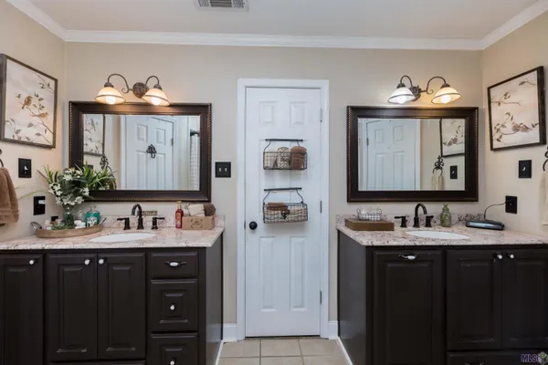 $349,900 | 18025 Burnham Way, Greenwell Springs, LA 70739