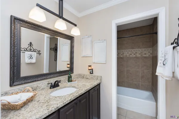 $349,900 | 18025 Burnham Way, Greenwell Springs, LA 70739