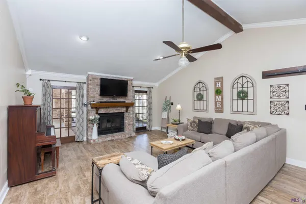 $349,900 | 18025 Burnham Way, Greenwell Springs, LA 70739