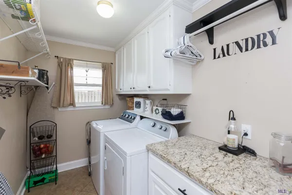 $349,900 | 18025 Burnham Way, Greenwell Springs, LA 70739