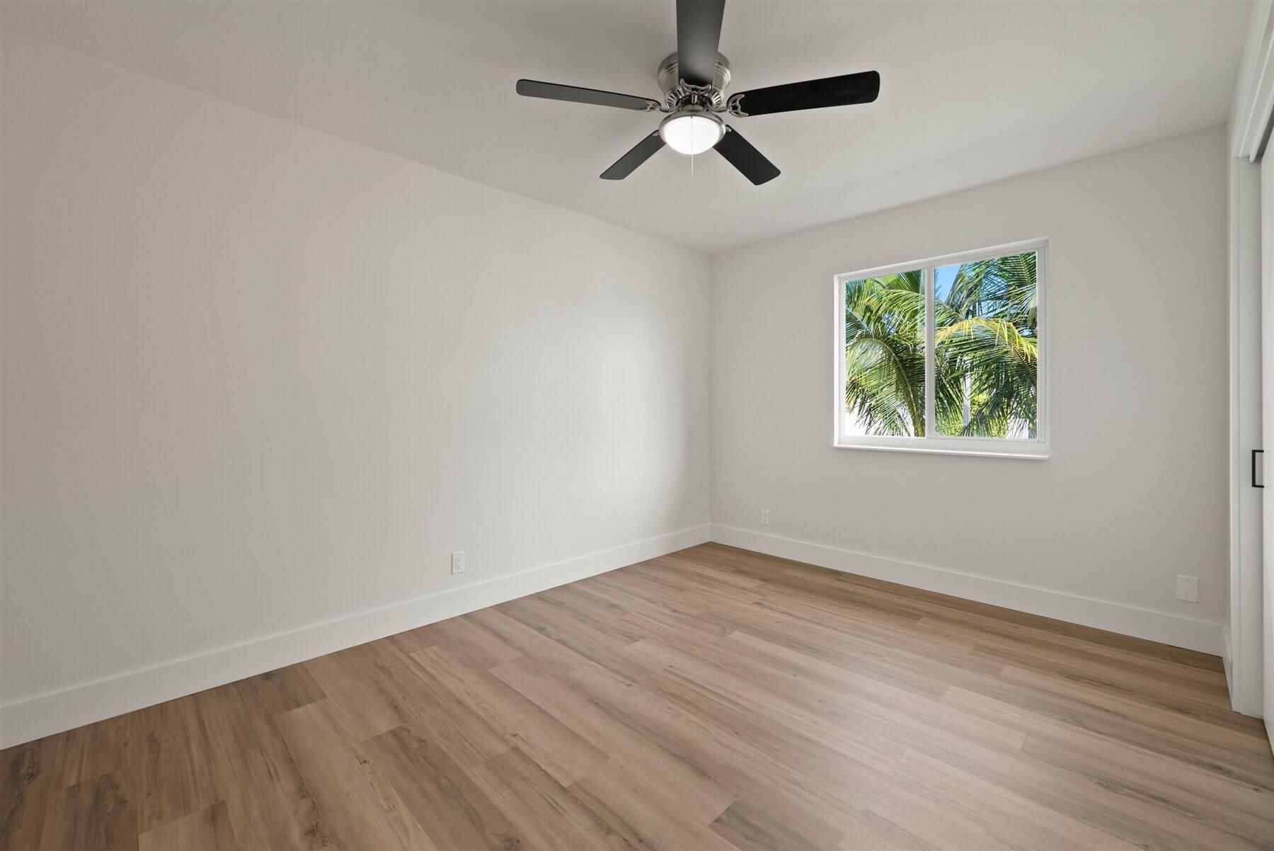 422 Pilgrim Road West Palm Beach, FL 33405 - Photo 27 of 44 21-DSC_4972
