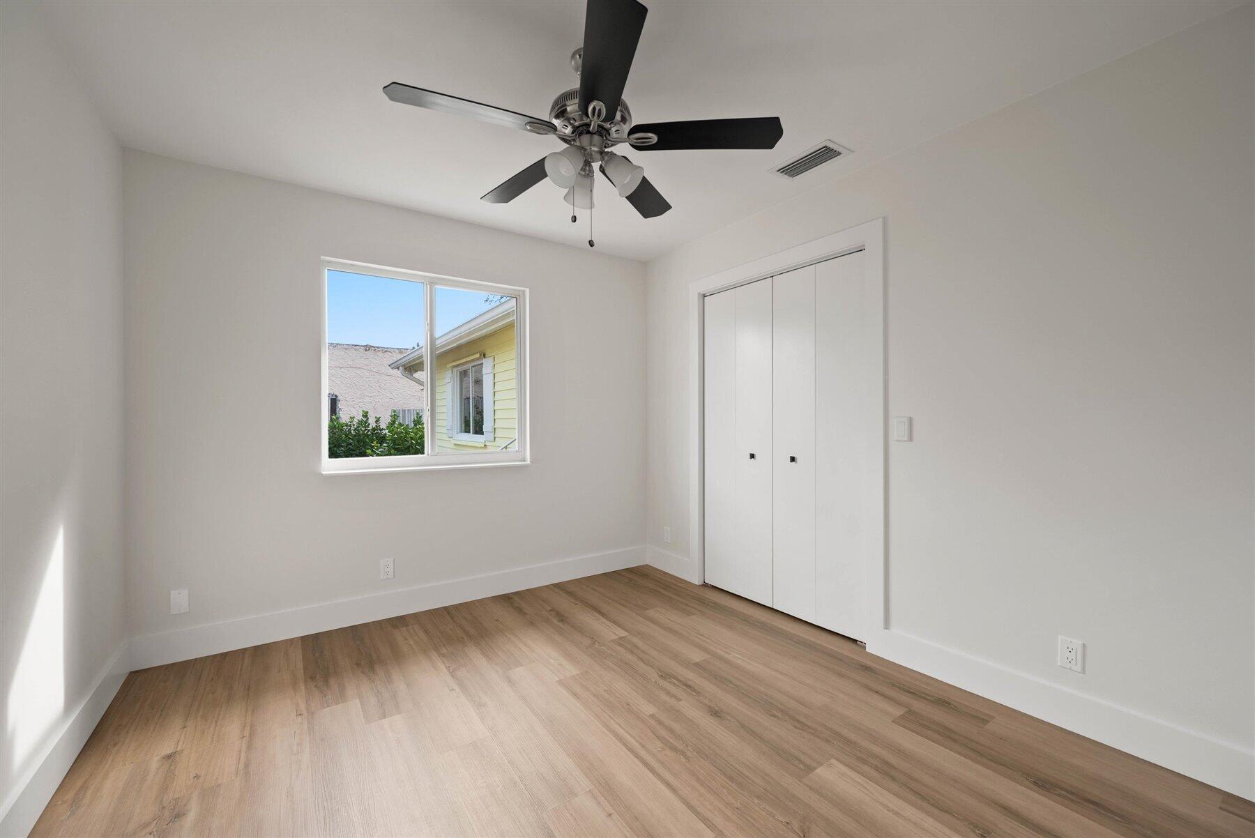 422 Pilgrim Road West Palm Beach, FL 33405 - Photo 29 of 44 24-DSC_4996