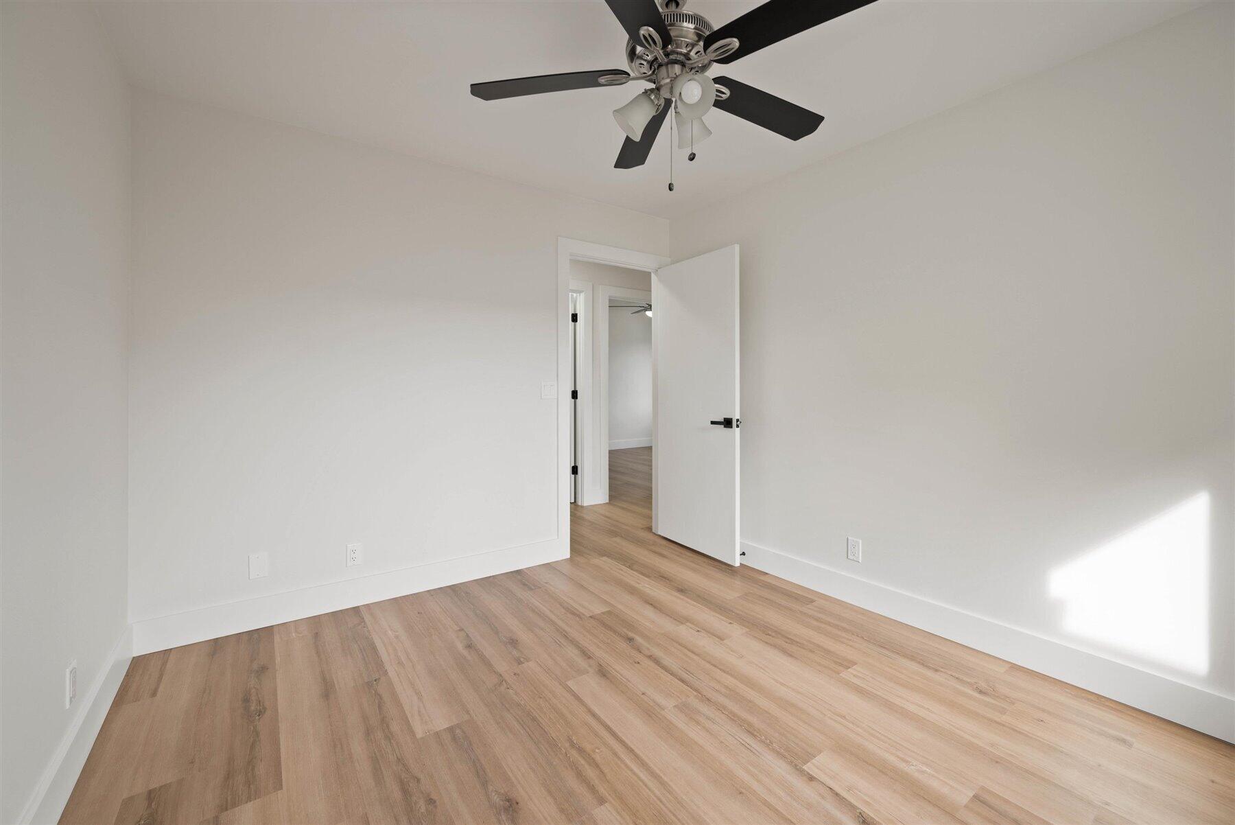 422 Pilgrim Road West Palm Beach, FL 33405 - Photo 30 of 44 25-DSC_5008