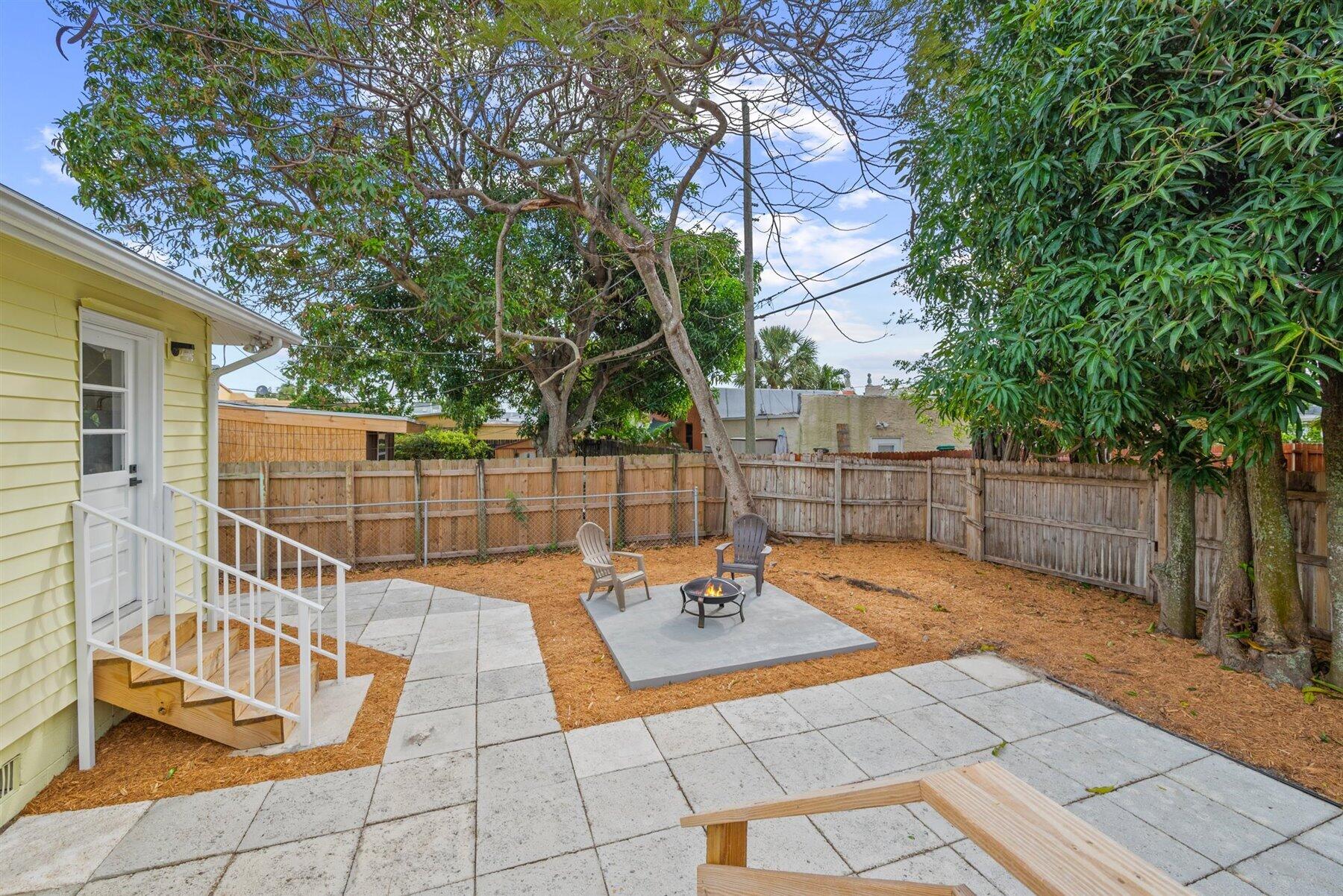 422 Pilgrim Road West Palm Beach, FL 33405 - Photo 38 of 44 36-05-DSC_5185