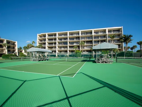 $2,700 | 3939 Ocean Drive, Unit 401B, Vero Beach, FL 32963