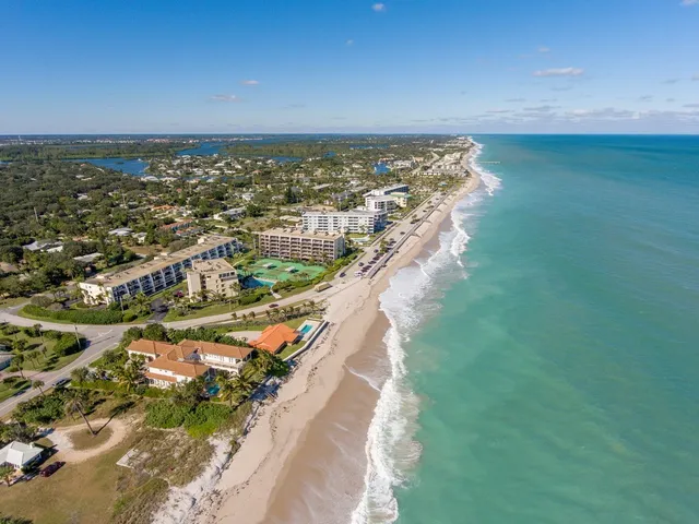 $3,000 | 3939 Ocean Drive, Unit 401B, Vero Beach, FL 32963