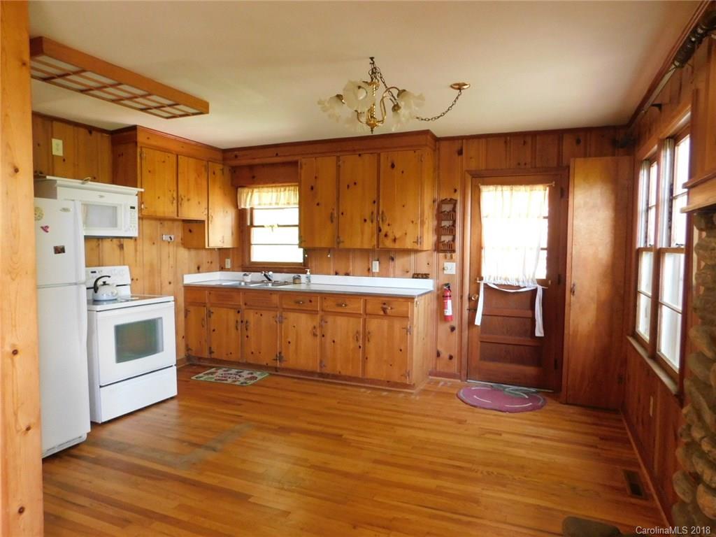 150 Atari Road, Unit 6 Waynesville, NC 28786 - Photo 9 of 22