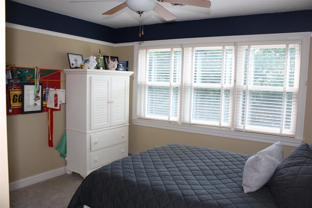 4423 Walker Road Sturgeon Bay, WI 54235 - Photo 18 of 47 guest room