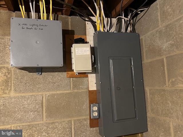 355 George Street Hanover, PA 17331 - Photo 40 of 44 closeup view of a bathroom