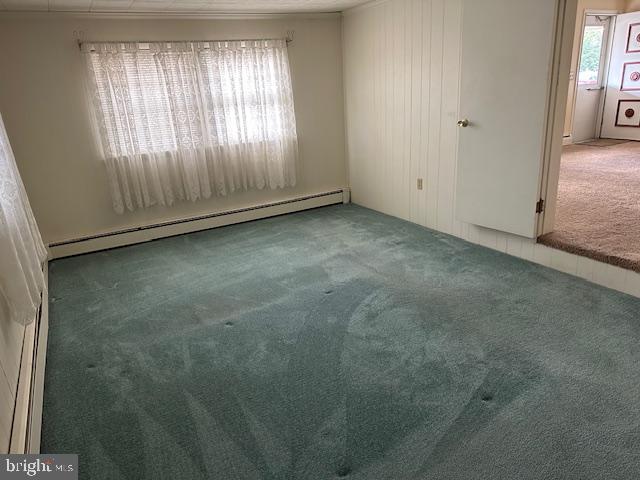 355 George Street Hanover, PA 17331 - Photo 10 of 44 an empty room with a window