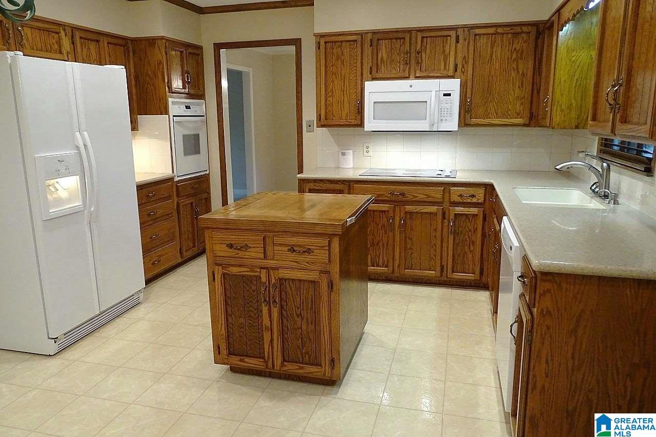 5116 Shadowbrook Trail Birmingham, AL 35244 - Photo 10 of 40