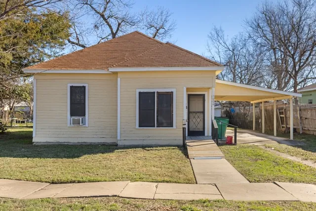 $200,000 | 1006 Porter Street, Taylor, TX 76574