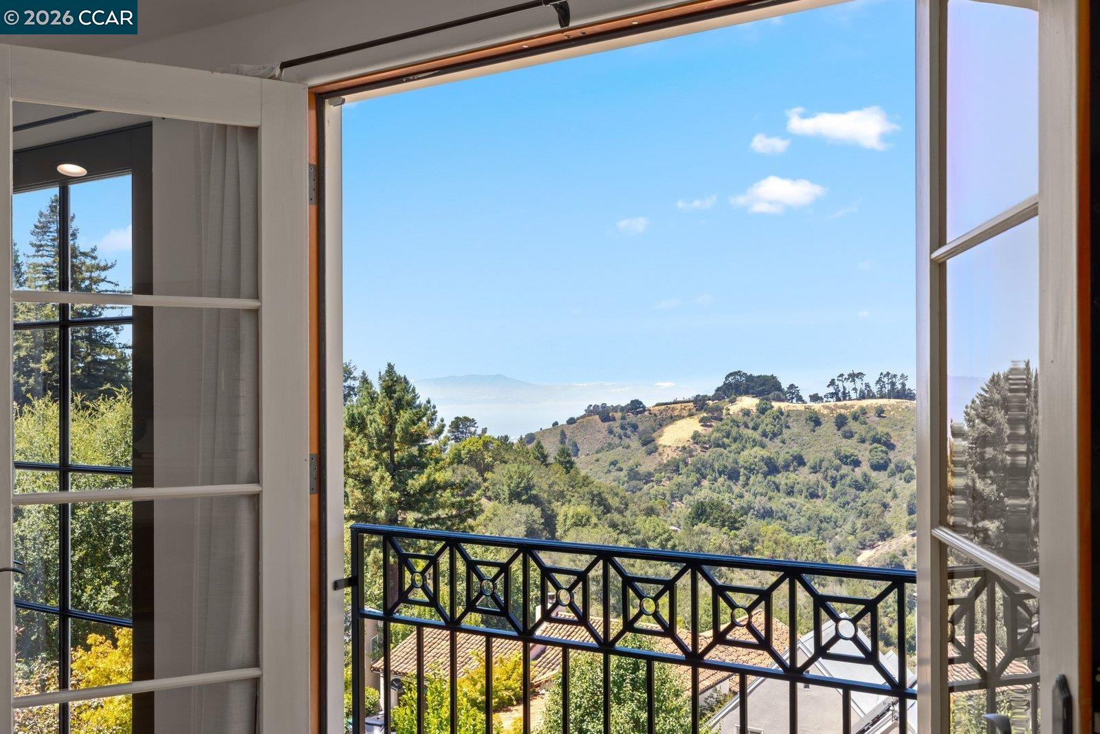 7174 Norfolk Road Berkeley, CA 94705 - Photo 11 of 31 Gallery Image 11
