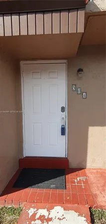 $2,450 | 1921 Southwest 107th Avenue, Unit 504, Miami, FL 33165