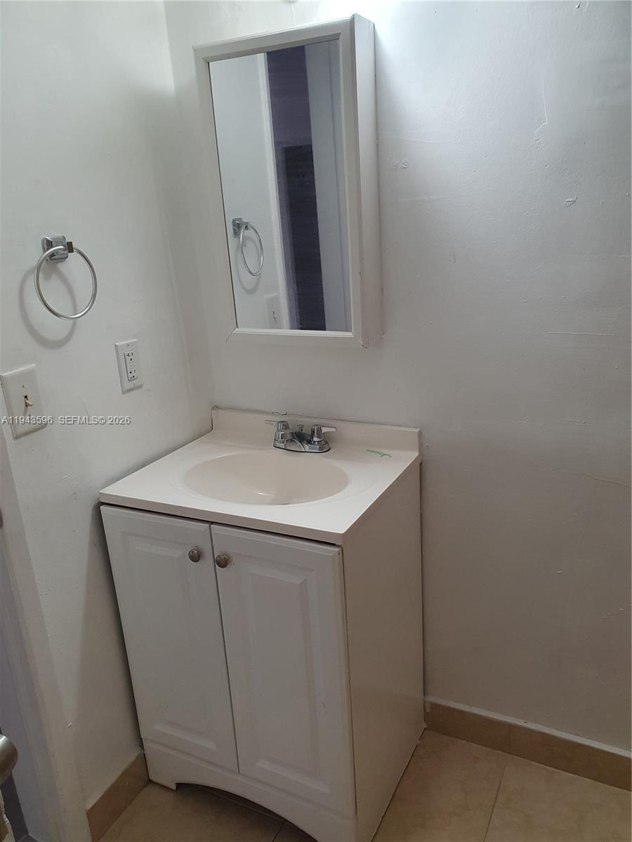 1921 Southwest 107th Avenue, Unit 504 Miami, FL 33165 - Photo 20 of 21 Second Floor