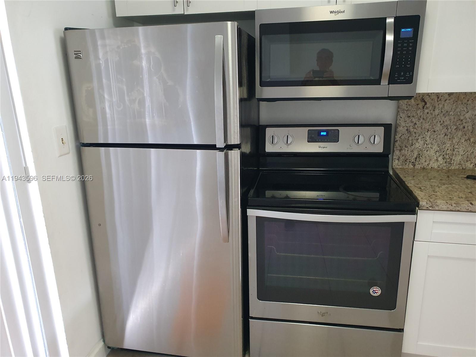 1921 Southwest 107th Avenue, Unit 504 Miami, FL 33165 - Photo 7 of 21