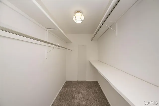 $134,000 | 10381 Oxford Hill Drive, Unit 22, St. Louis, MO 63146