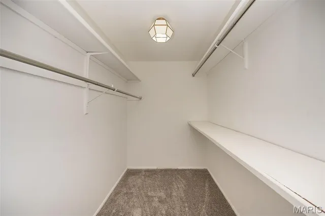 $134,000 | 10381 Oxford Hill Drive, Unit 22, St. Louis, MO 63146