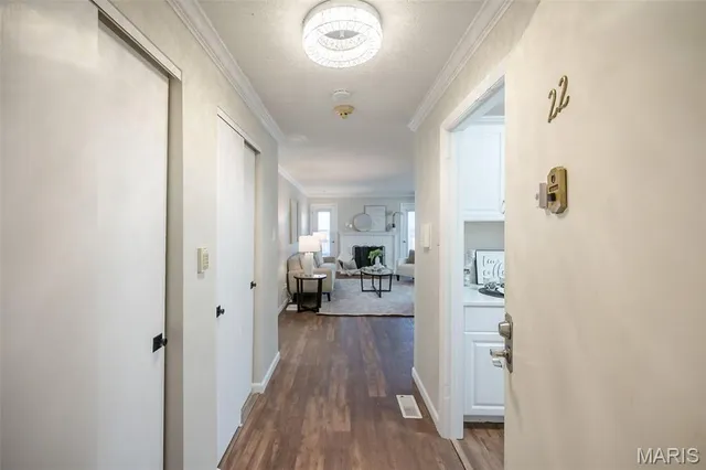 $134,000 | 10381 Oxford Hill Drive, Unit 22, St. Louis, MO 63146