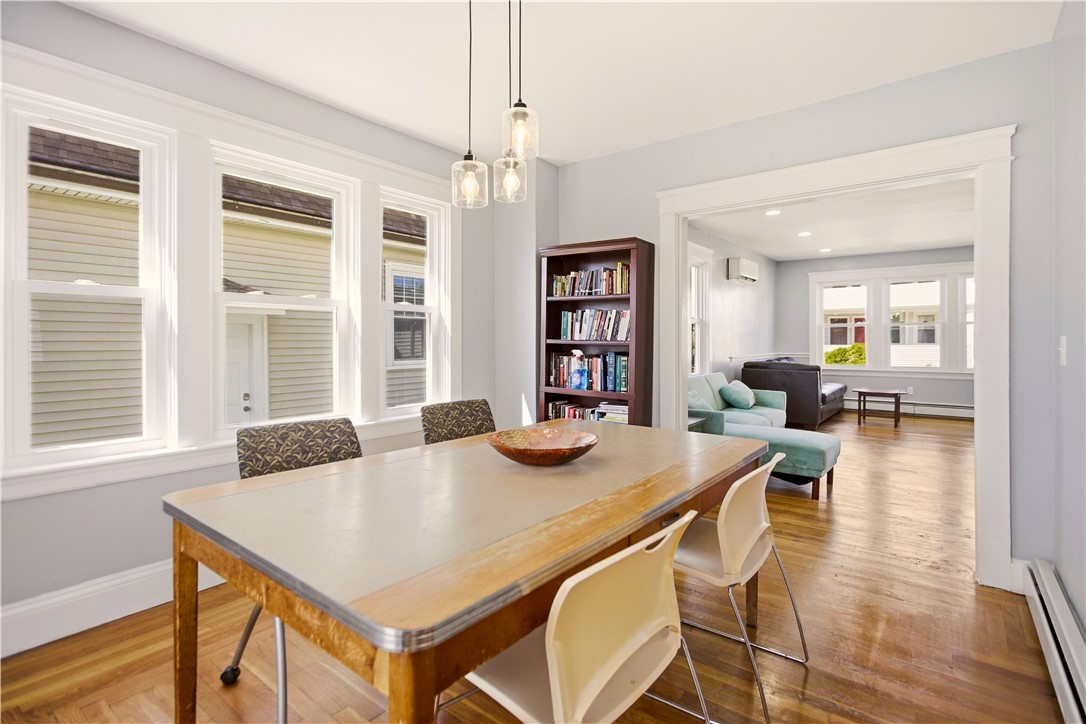 18 Harding Avenue Cranston, RI 02905 - Photo 13 of 33