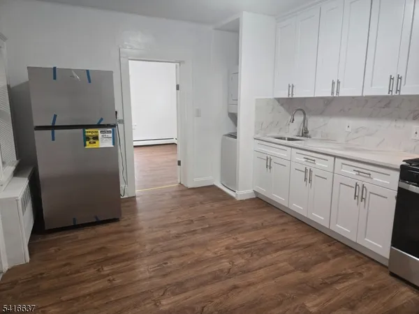 $2,200 | 12 North 6th Avenue, Unit B, Manville, NJ 08835