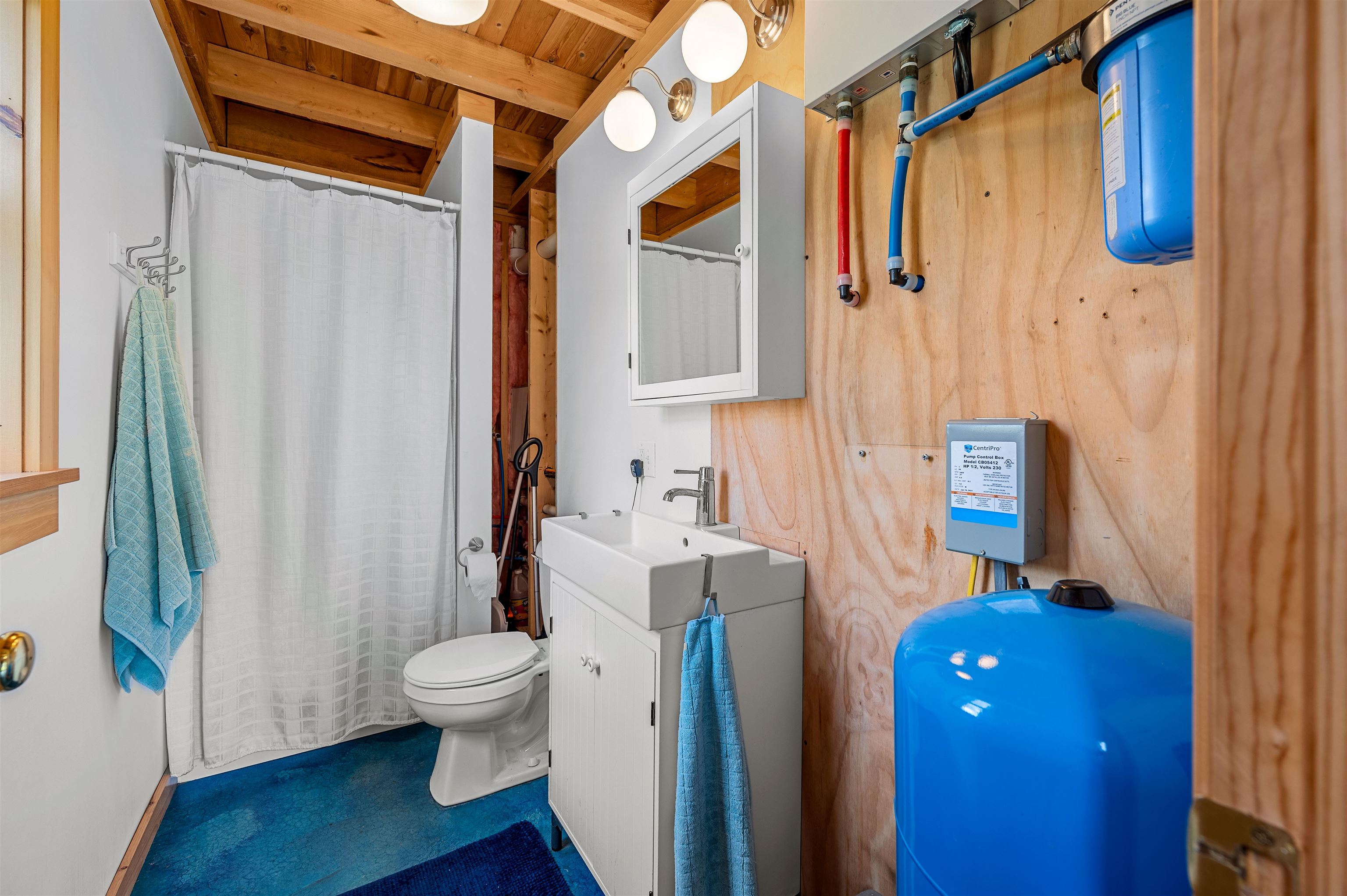904 Camp Road Elmore, VT 05680 - Photo 6 of 48