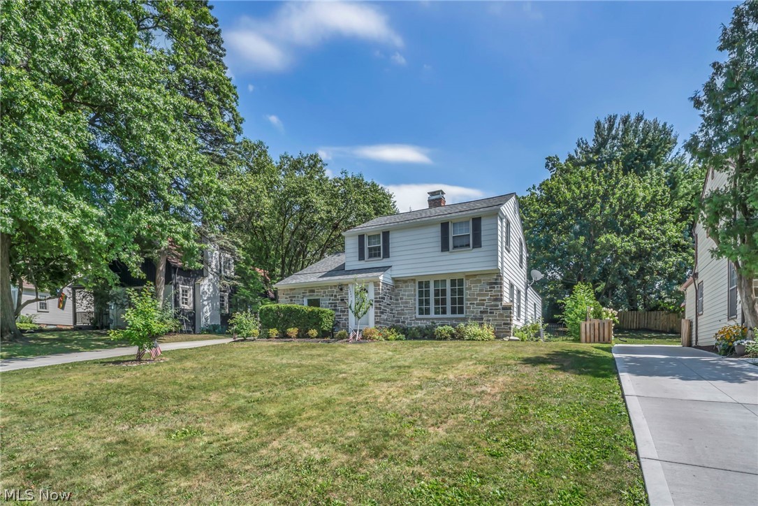 20860 Farnsleigh Road Shaker Heights, OH 44122 - Photo 8 of 46 Gallery Image 8