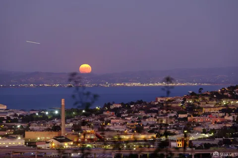 $1,995,000 | 115 Ellsworth Street, San Francisco, CA 94110