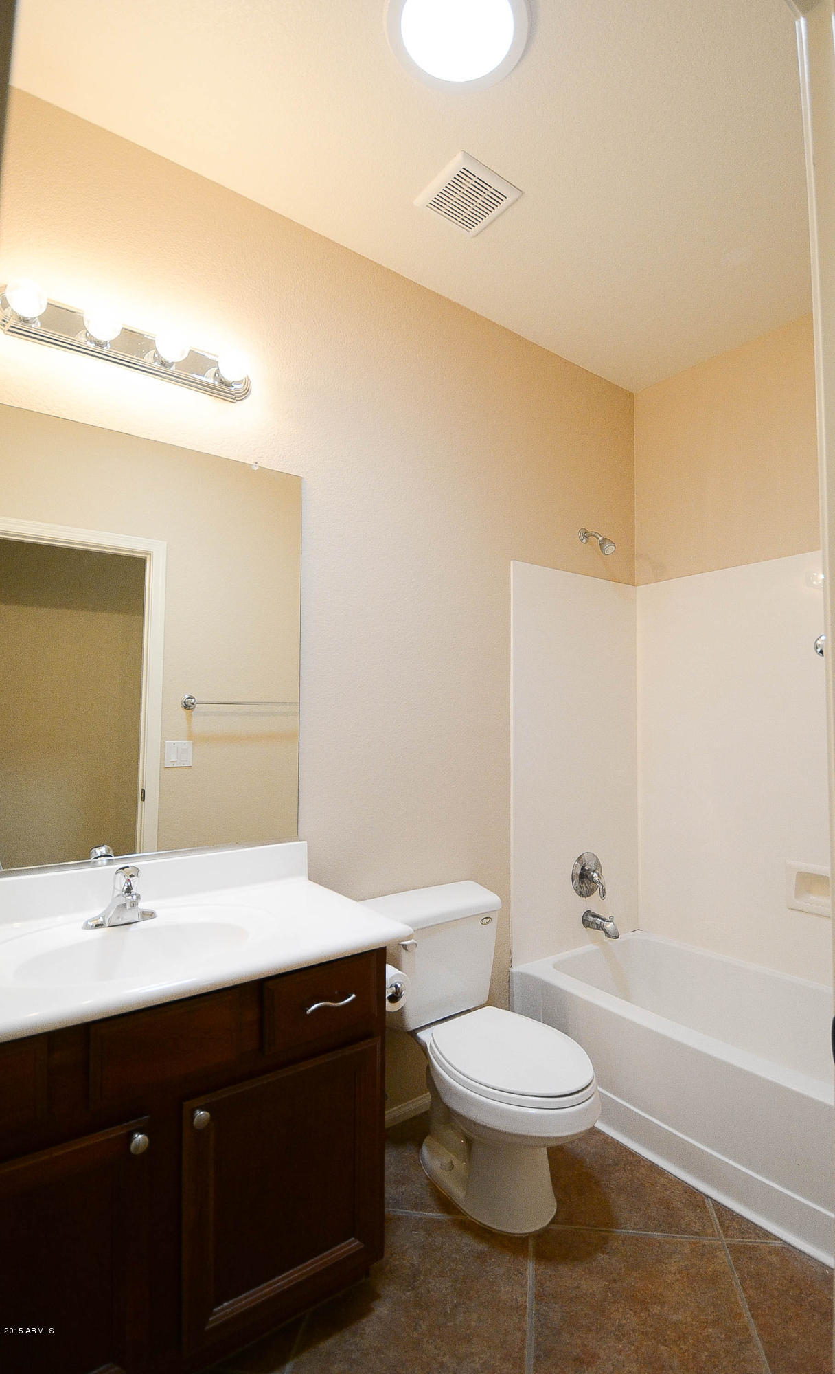 42642 West Venture Road Maricopa, AZ 85138 - Photo 15 of 33 15 2nd Bathroom 42642 W Venture-19