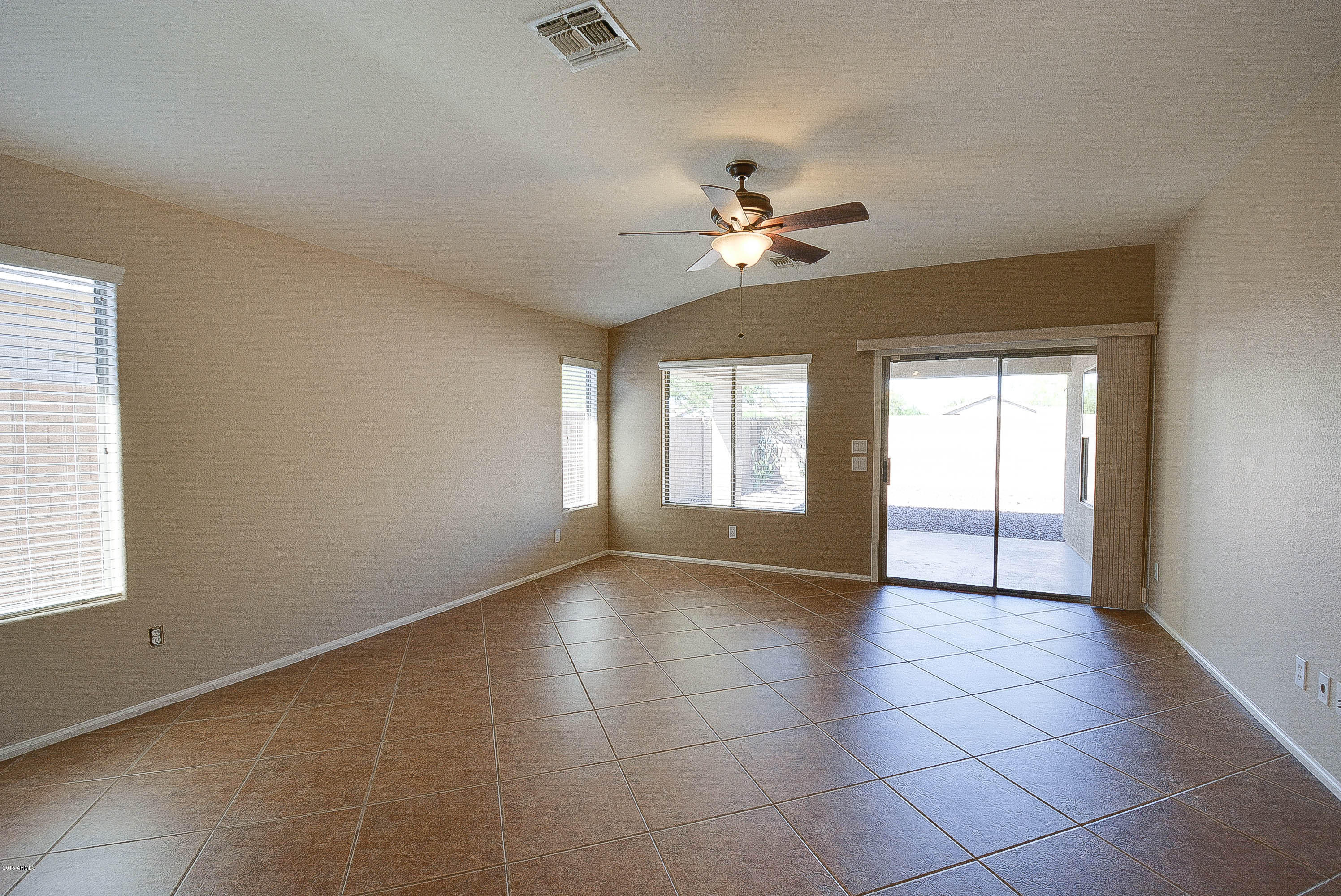 42642 West Venture Road Maricopa, AZ 85138 - Photo 7 of 33 07 Family Room 42642 W Venture-15