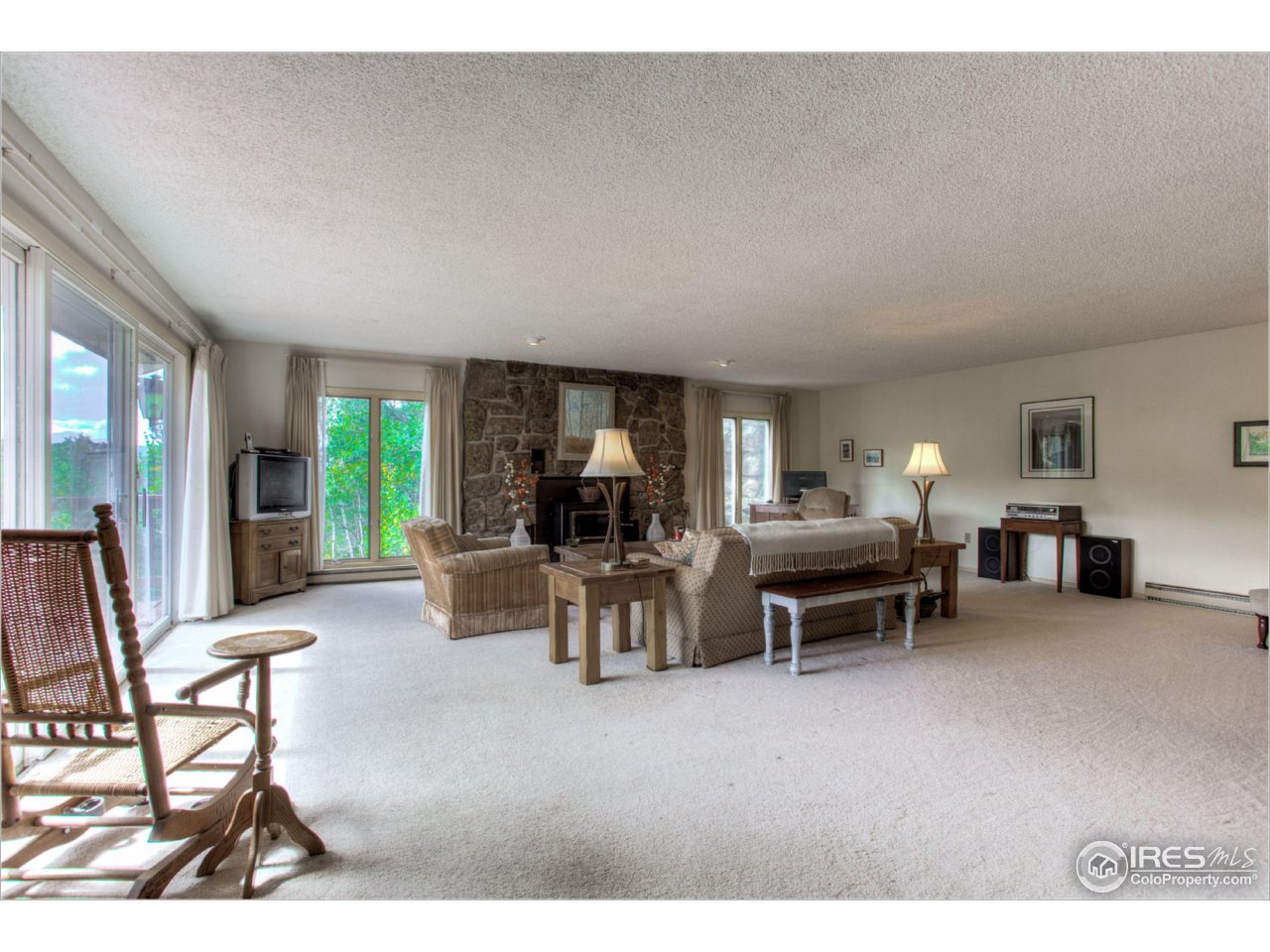 6 Rudi Lane West Golden, CO 80403 - Photo 8 of 25 Living Room