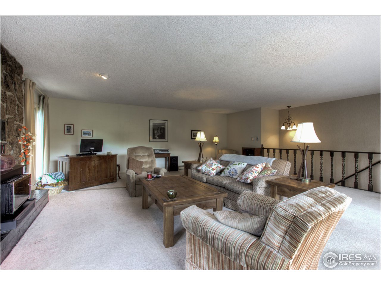 6 Rudi Lane West Golden, CO 80403 - Photo 9 of 25 Living Room