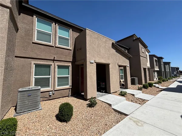 $2,095 | 6173 Hibiscus Gdn Street, North Las Vegas, NV 89081