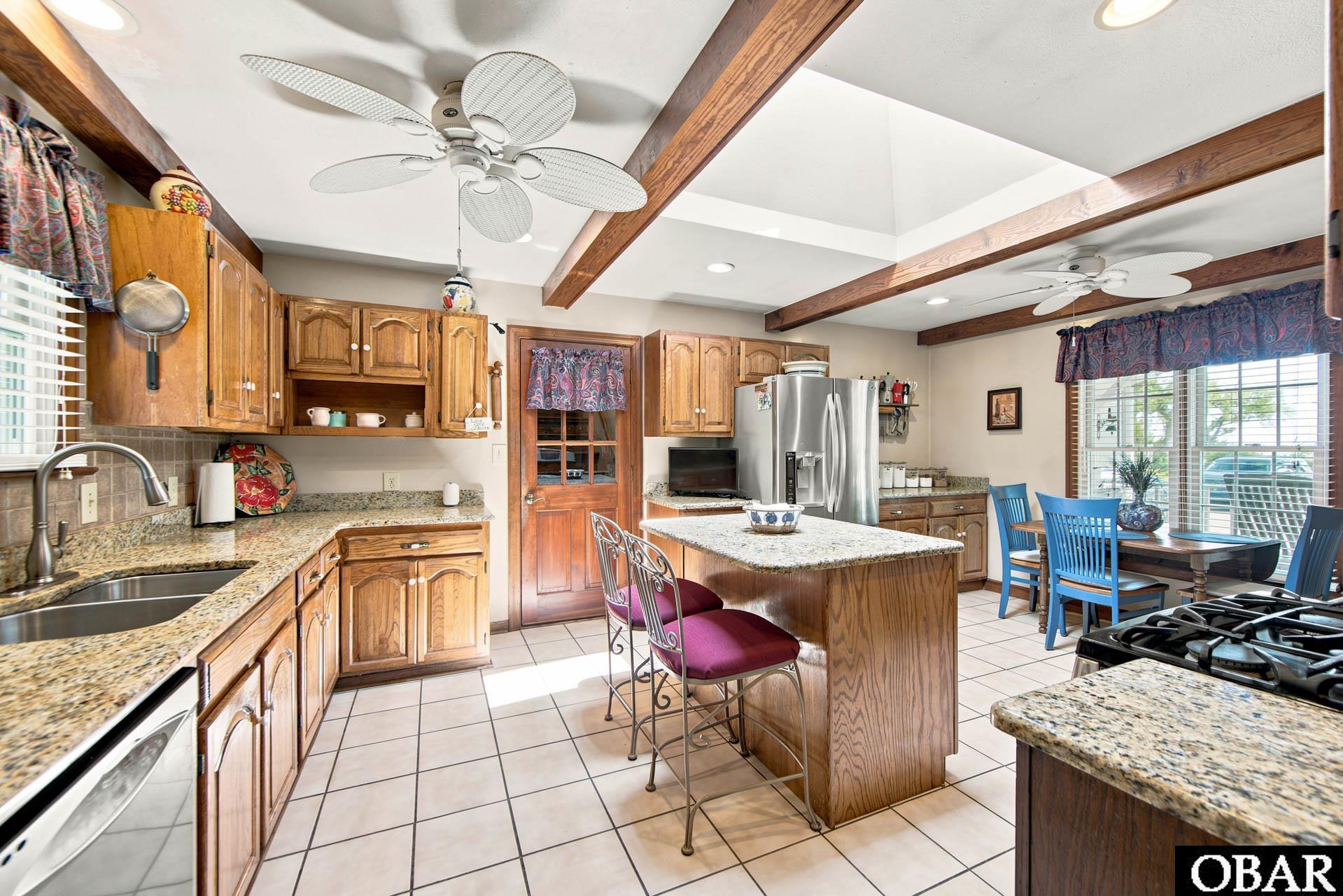 316 Narrow Shore Road, Unit 4 Aydlett, NC 27916 - Photo 19 of 87