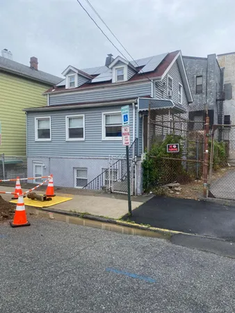 $549,000 | 8 Morris Place, Yonkers, NY 10705