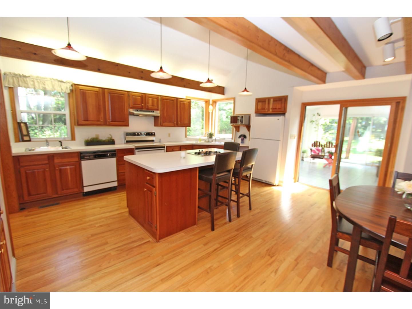 304 Greene Road Berwyn, PA 19312 - Photo 8 of 25 Kitchen