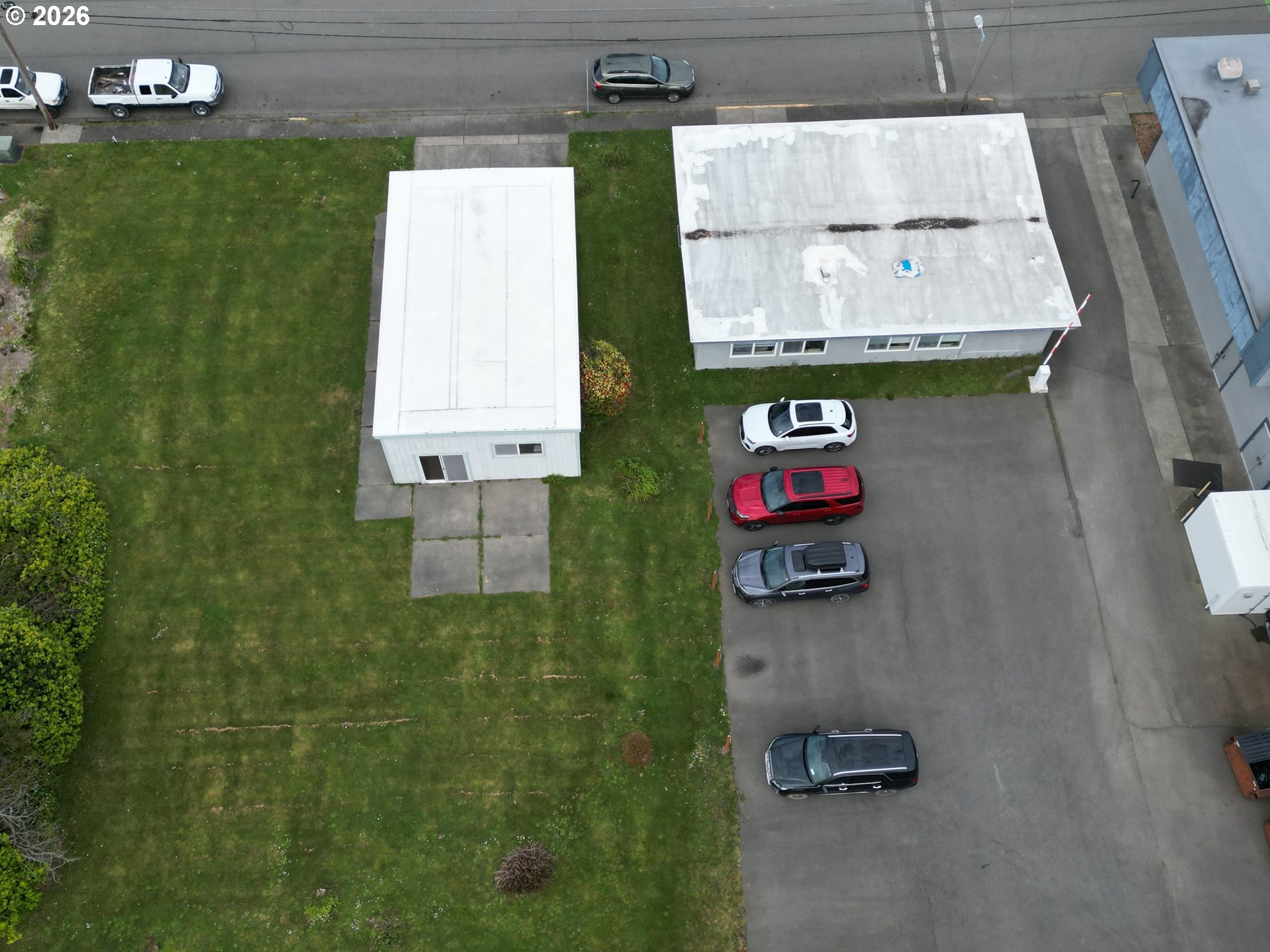 485 9th Street Southwest Bandon, OR 97411 - Photo 5 of 8