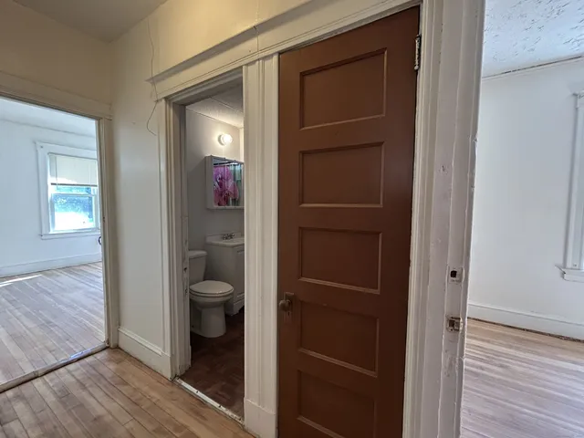 $1,400 | 40 Cabot Street, Hartford, CT 06112