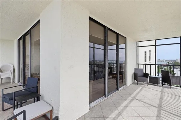 $805,000 | 15400 Gulf Boulevard, Unit 501, Madeira Beach, FL 33708