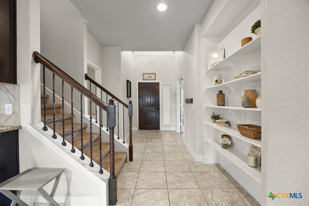 751 Stratus Path New Braunfels, TX 78130 - Photo 4 of 28