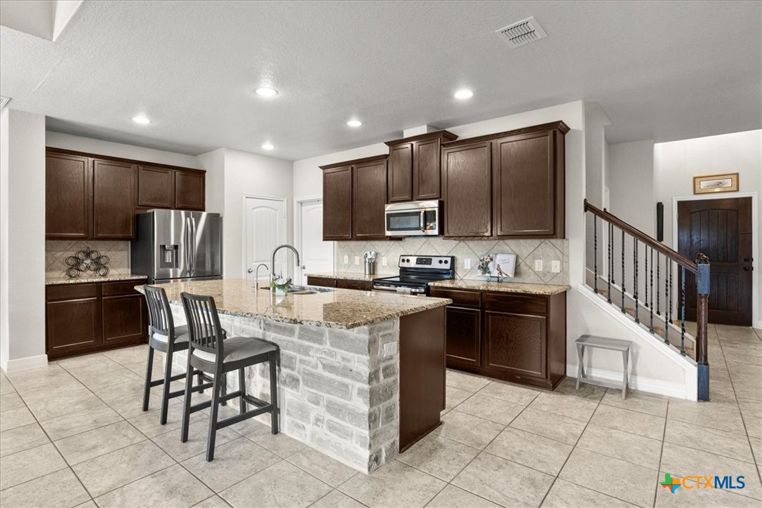 751 Stratus Path New Braunfels, TX 78130 - Photo 8 of 28