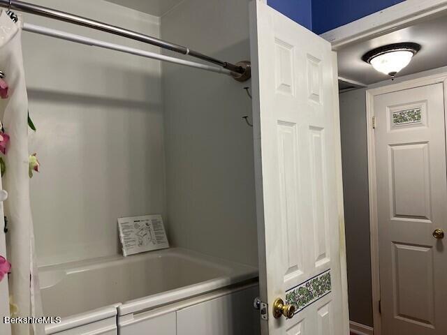 260 Pittsfield Road, Unit B14 Lenox, MA 01240 - Photo 13 of 22 spa tub