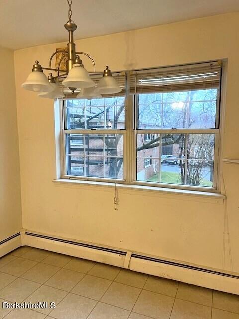 260 Pittsfield Road, Unit B14 Lenox, MA 01240 - Photo 7 of 22 eat-in area