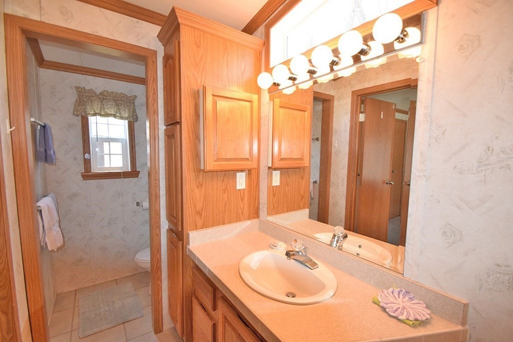 19 Chesapeake Road Holbrook, MA 02343 - Photo 9 of 15 Gallery Image 9